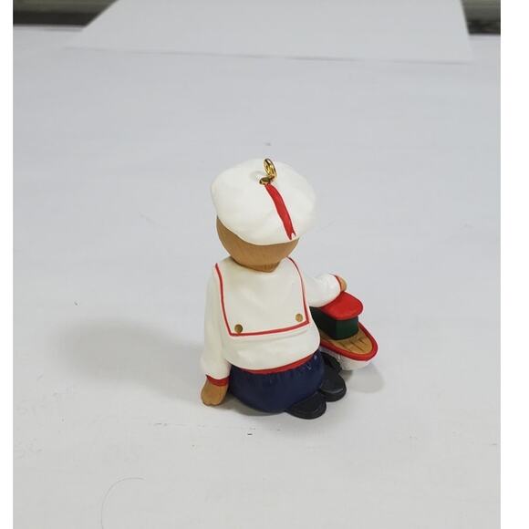 Vintage 1993 Hallmark Keepsake Ornament The Bearingers Abearnathy Bearinger - Picture 4 of 7